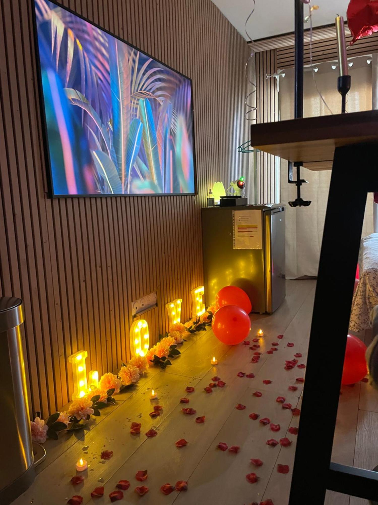 Love Room Nantais Нант Экстерьер фото